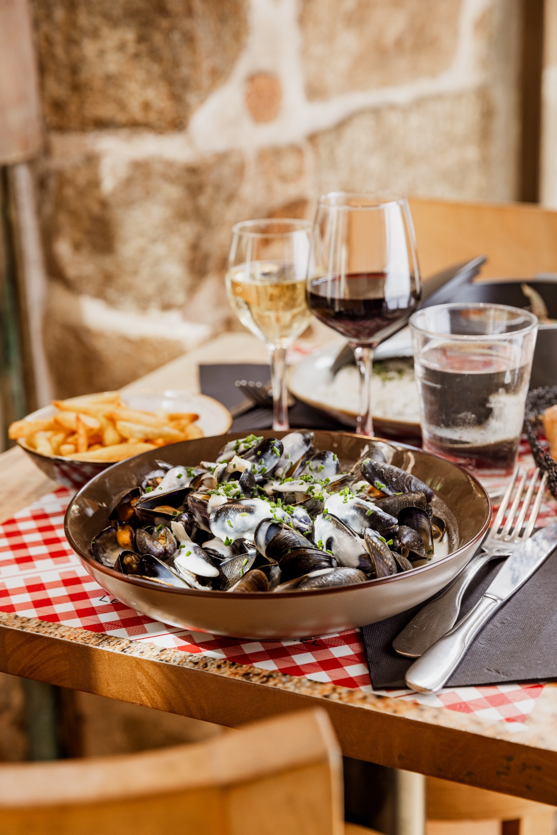 4. La Confiance restaurant